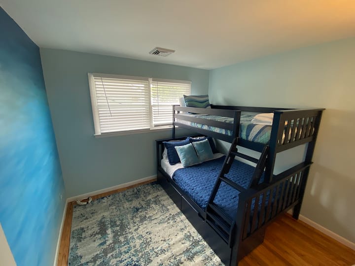 Tercer dormitorio con litera doble/completa