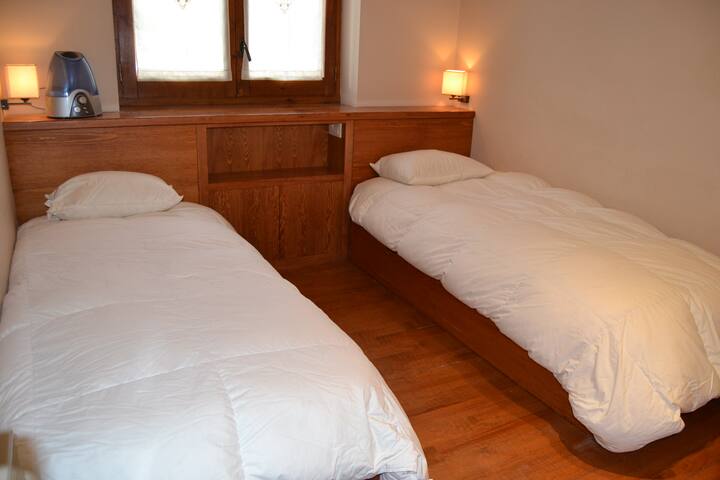 غرفة النوم 2