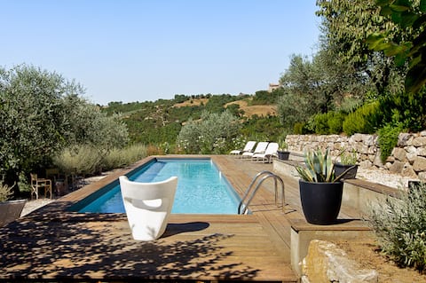 Top performing Airbnb: Torre al Monte - Luxury Historical Tower in Umbria in Todi