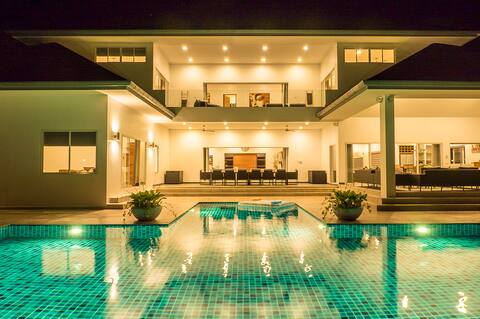 Villa Mar Song - The Luxury Pool Villa in Krabi