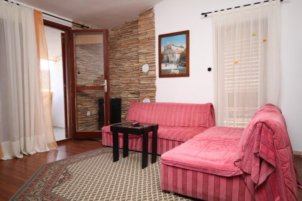 Living room, Surface: 16 m²