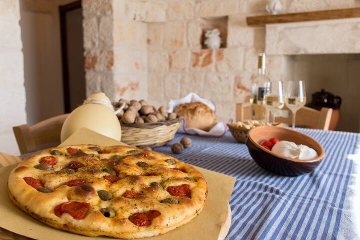 Almapetra Trulli Resort – Trullo “Il Pero” gallery image 2