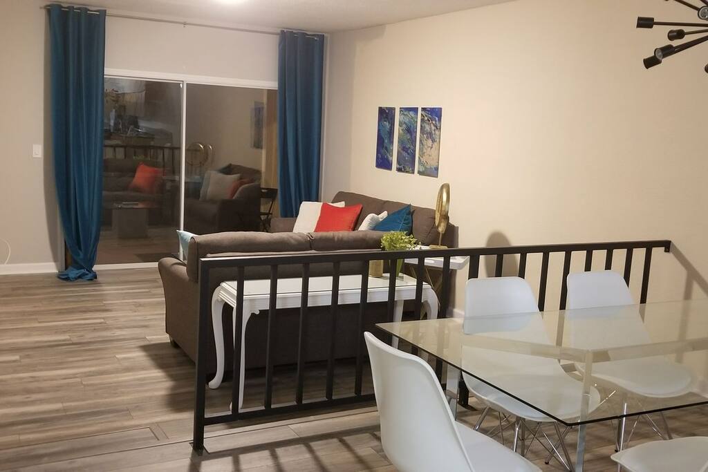 Living/dining area (still being painted)