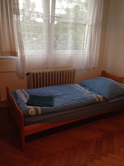 3 bed room