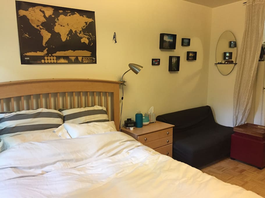 Bedroom/living area.