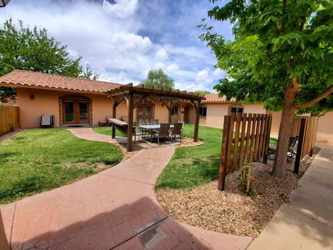 3bed 2bath North Valley Private Guesthouse