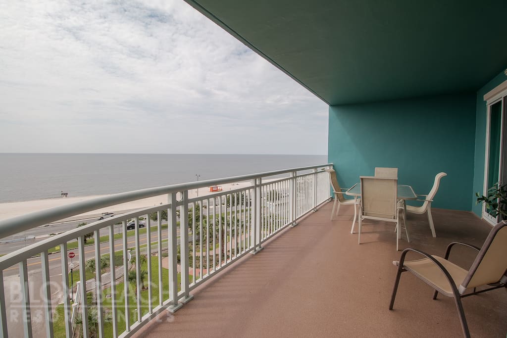 Legacy I 601-Balcony