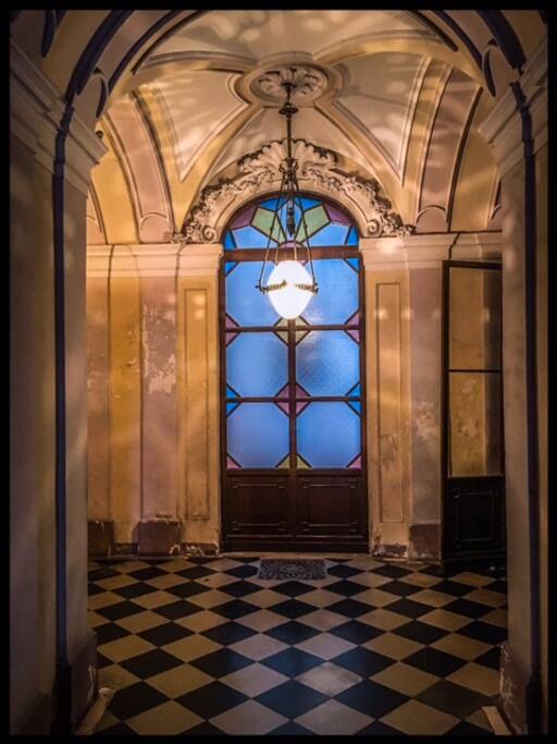 Atrio all'interno del palazzo