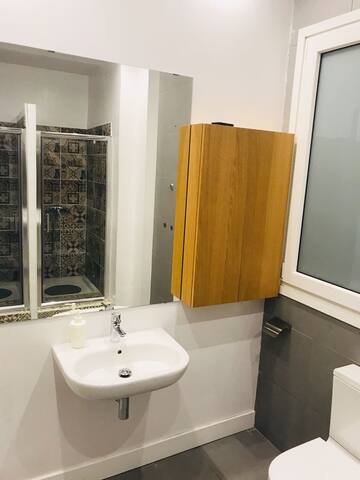 Kasa Tomas Gros 1 gallery image 4