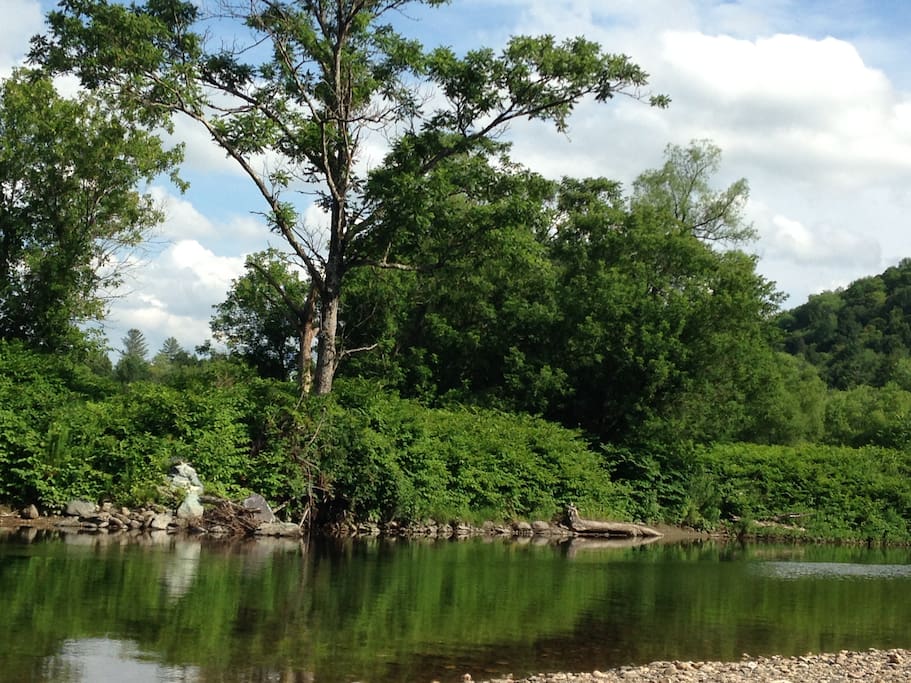 Tubing and bathing on the Tweed and White Rivers