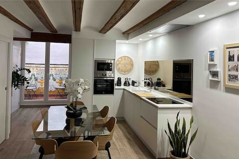 Airbnb con mejor rendimiento: New with a terrace in the center en Extramurs