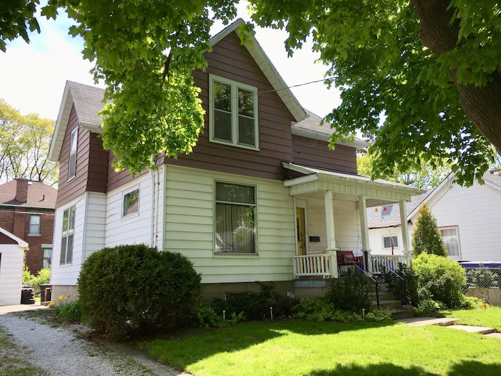 Century Home Nr Water & Bluewater Health Listing2 Houses for Rent in Sarnia, Ontario, Canada