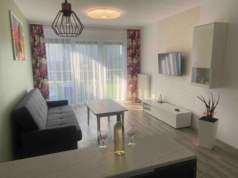 Tyskie Apartments with a Garden 1