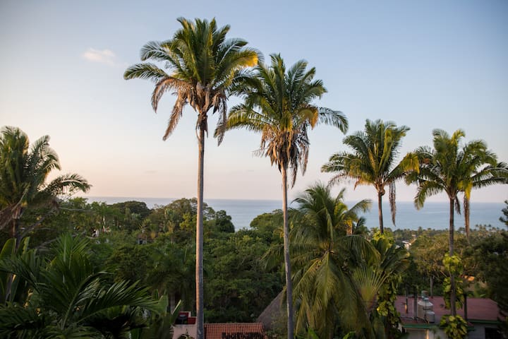 Rooftop casita with views