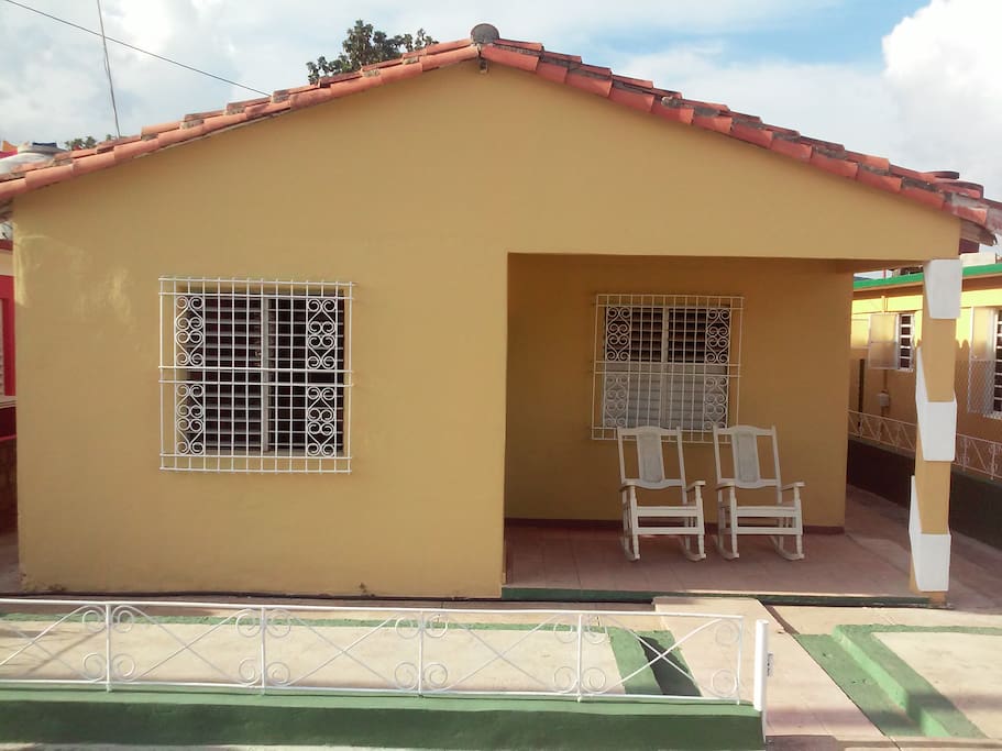 Frente de nuestra Casa