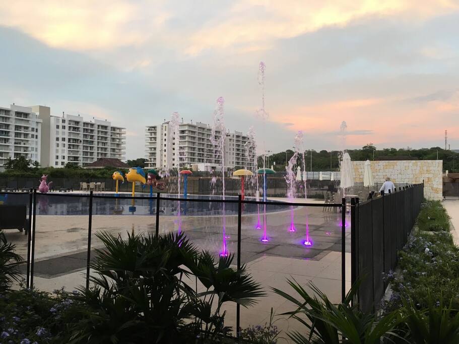 Piscina niños, donde la familia puede compartir con ellos.