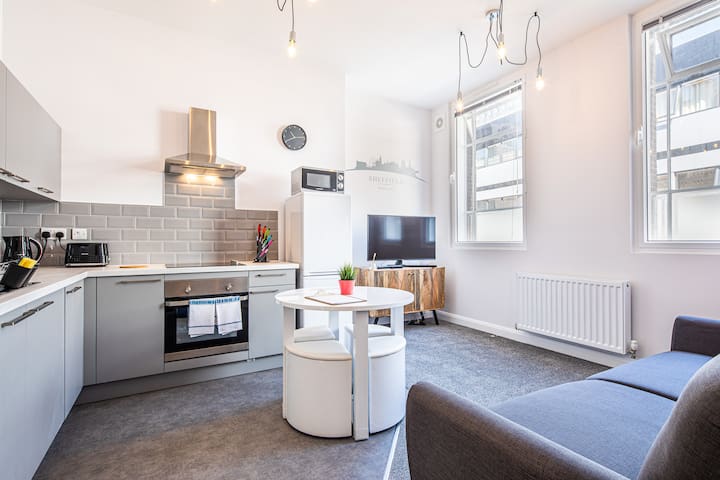 The Safe Room. Sheffield City Centre. Sleeps 4.