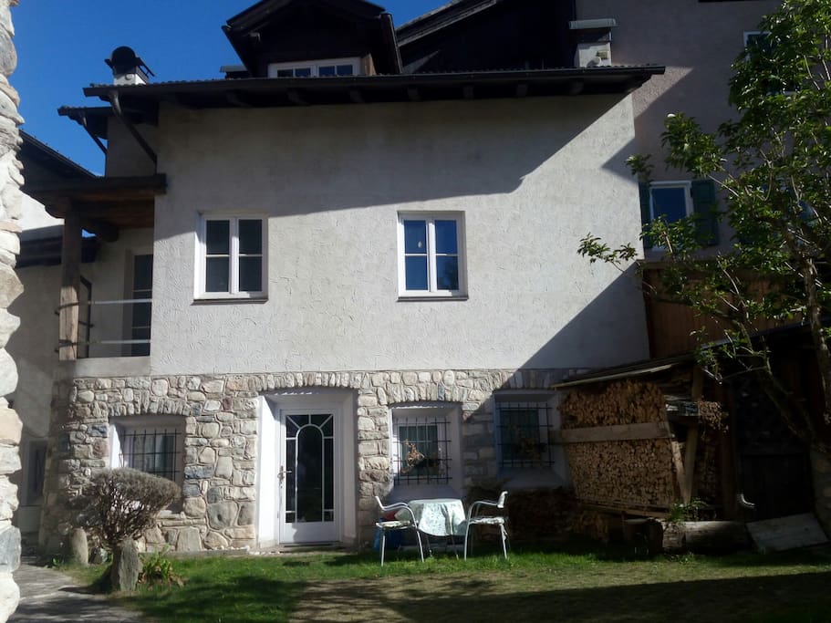 Casetta indipendente in complesso residenziale