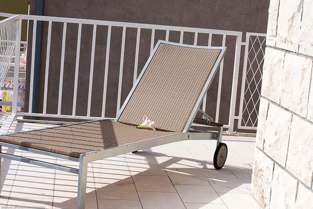 sun bed