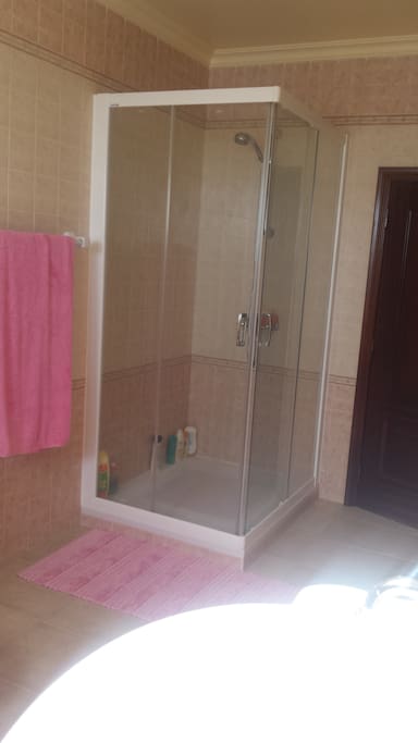 WC Suite 3
