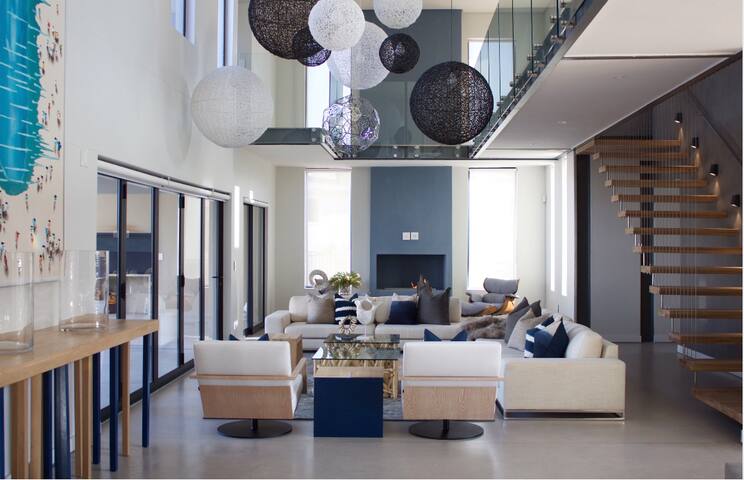 Luxurious, family-friendly Villa gallery image 4