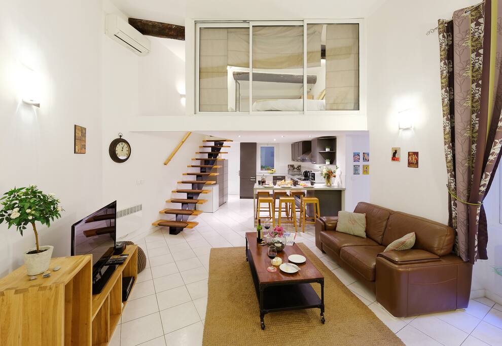 Open plan well equipped kitchen and lounge