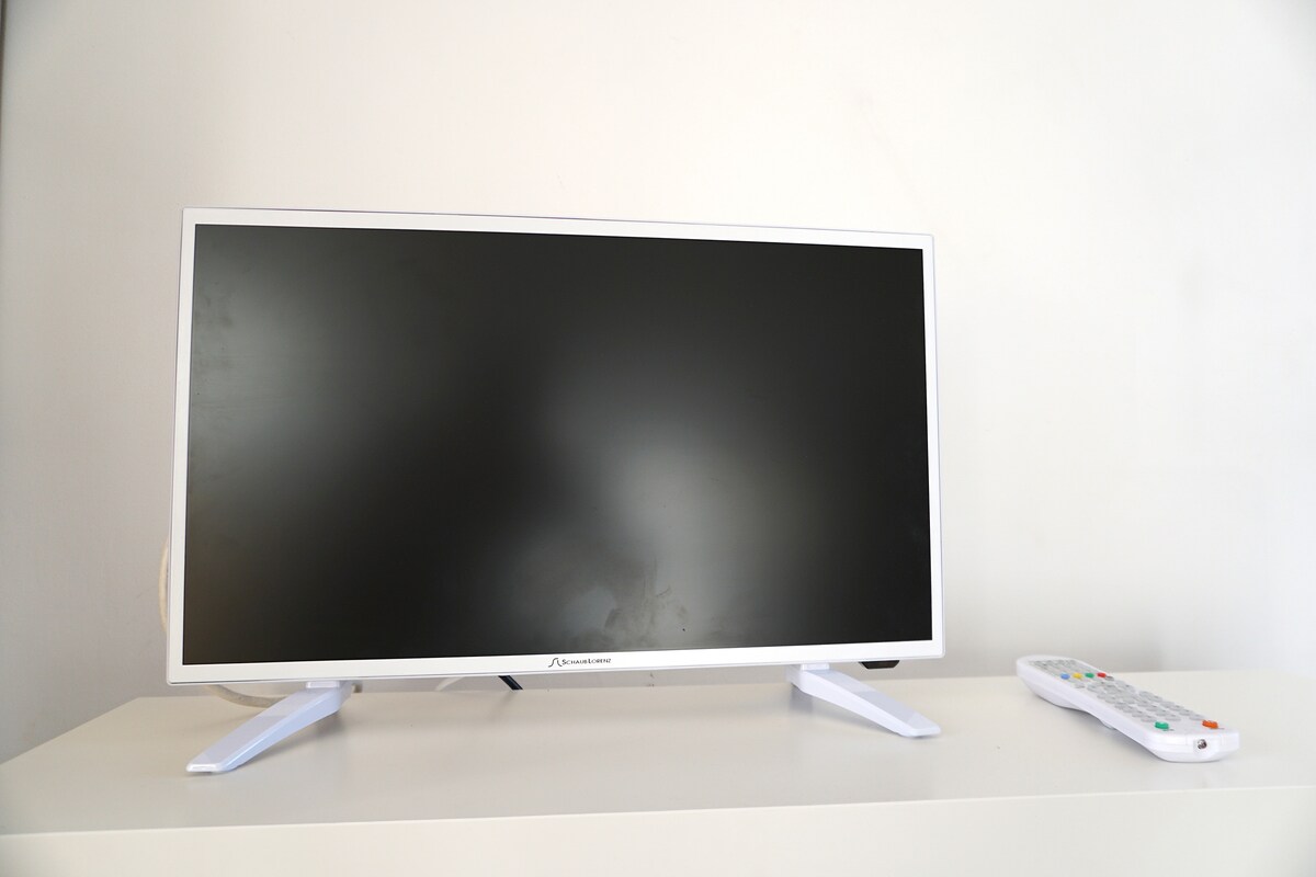 Top Airbnb: ❤Cozy air-conditioned apartment, nice terrace & parking ★ in Hôpitaux Facultés