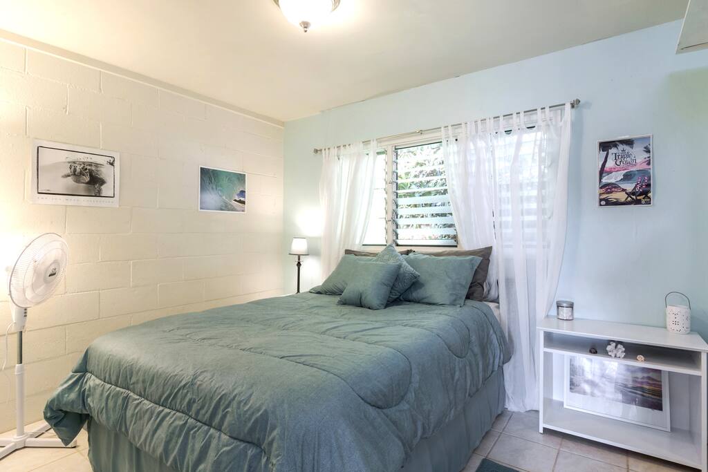 Super lush & comfy Queen bed.