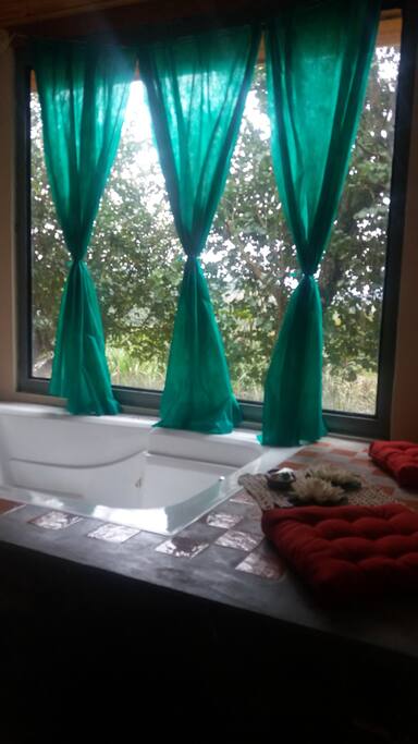 Sala de banho com hidromassagem - spa