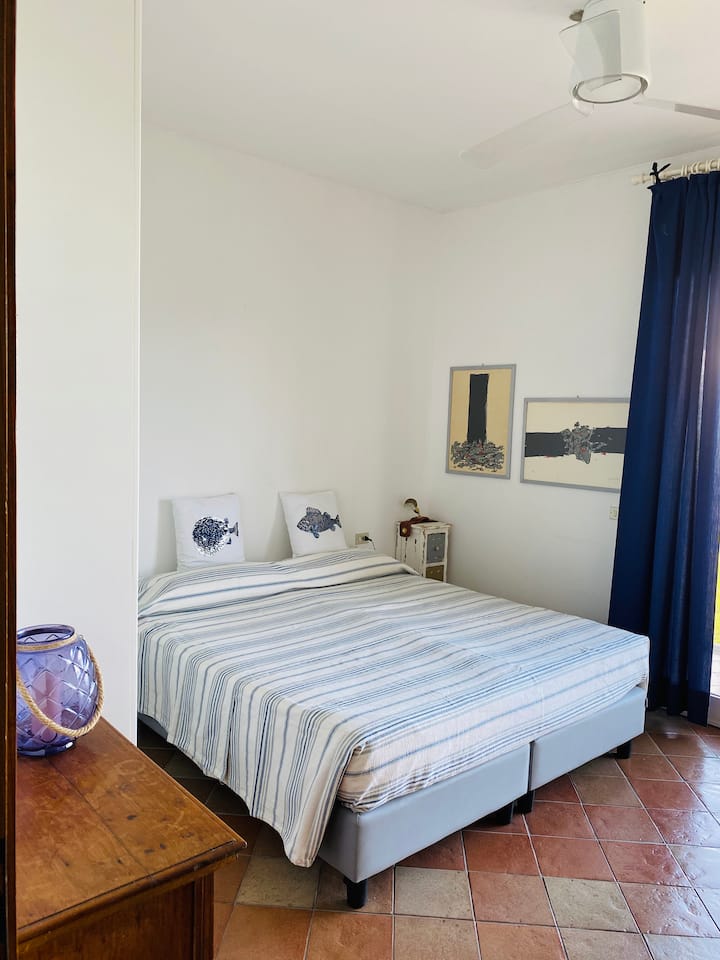 ห้อง 3 - เตียงคิงไซส์หรือเตียงเดี่ยวสองเตียง - ชั้นแรก 