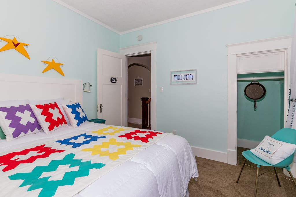 Perry Room (Main Level)