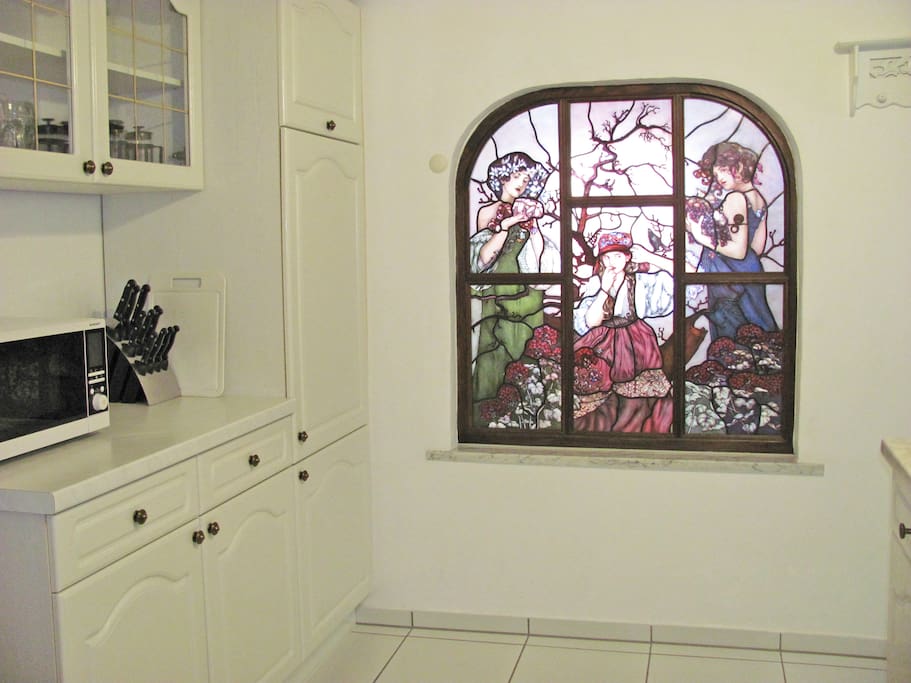 Bleiverglastes Fenster in der Küche