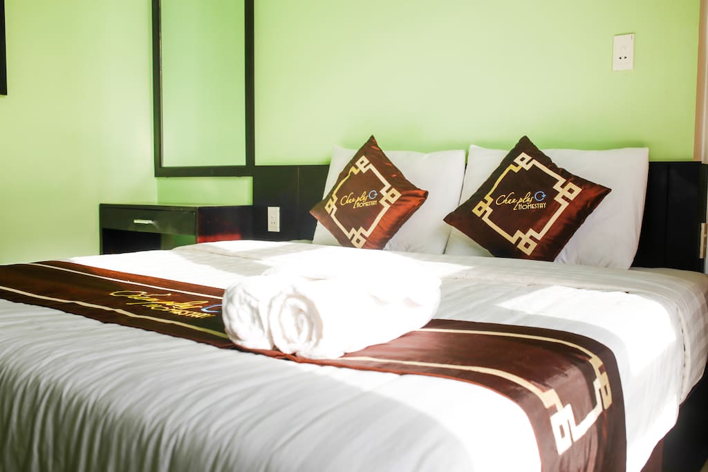 Bedroom Kingsize Bed