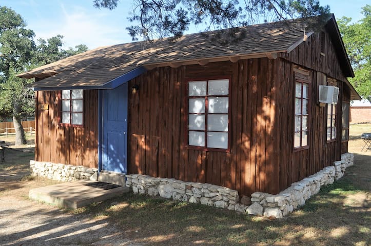 Airbnb Inks Lake Vacation Rentals Places To Stay