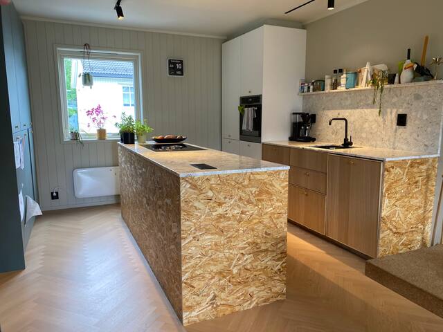 Family friendly house in the city! gallery image 4