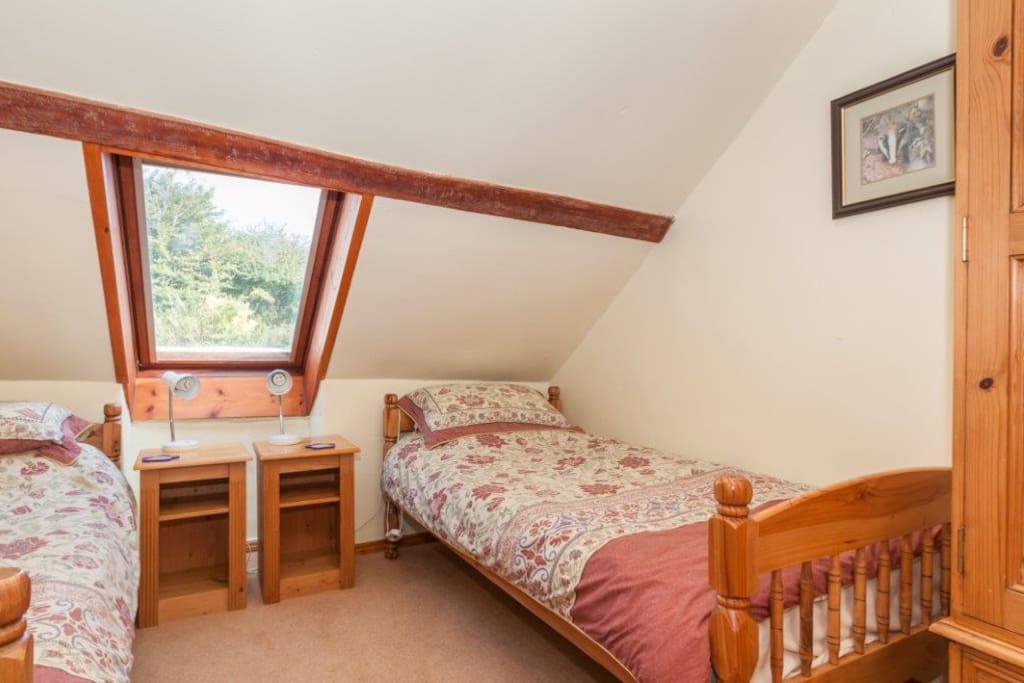 Twin bedroom. There is also a double bedroom.