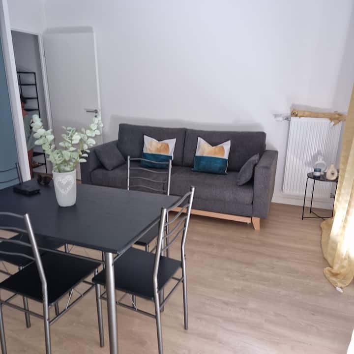 Logement Neuf Sécurisé, Gare, Centre Commercial - Cergy