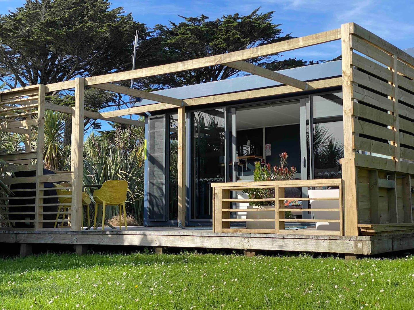 Boutique Pod Just Meters From The Tasman Sea. 1