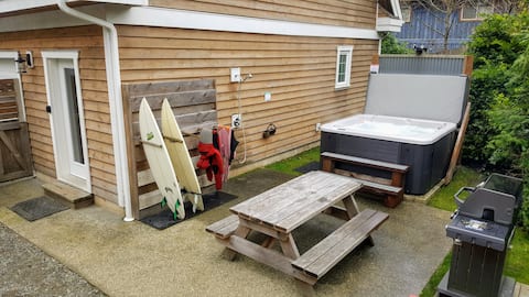 Tofino Carriage House, a Rustic West Coast Escape