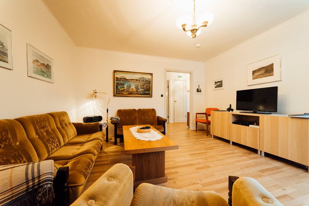 Cosy living room, TV, WIFI and dvd
(fisheye lens increases room size a bit)