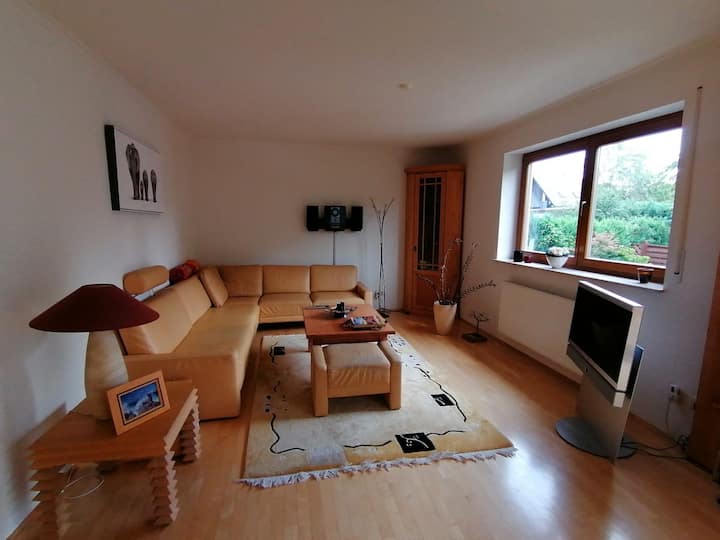 Gepflegtes Haus, Stadtnah, Ca. 35 Min. Bis Leipzig - Halle (Saale)