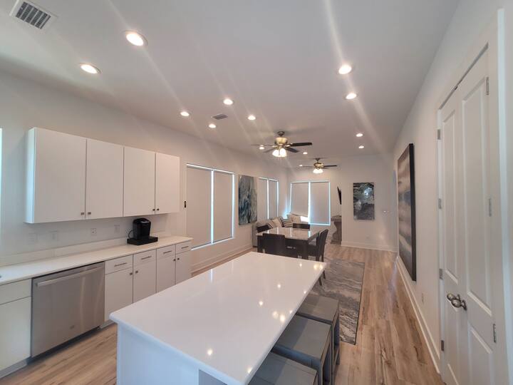 Downtown Pensacola 4 bedroom oasis Townhouses for Rent in Pensacola