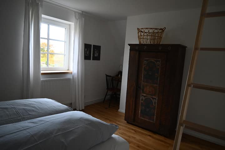 غرفة النوم 1