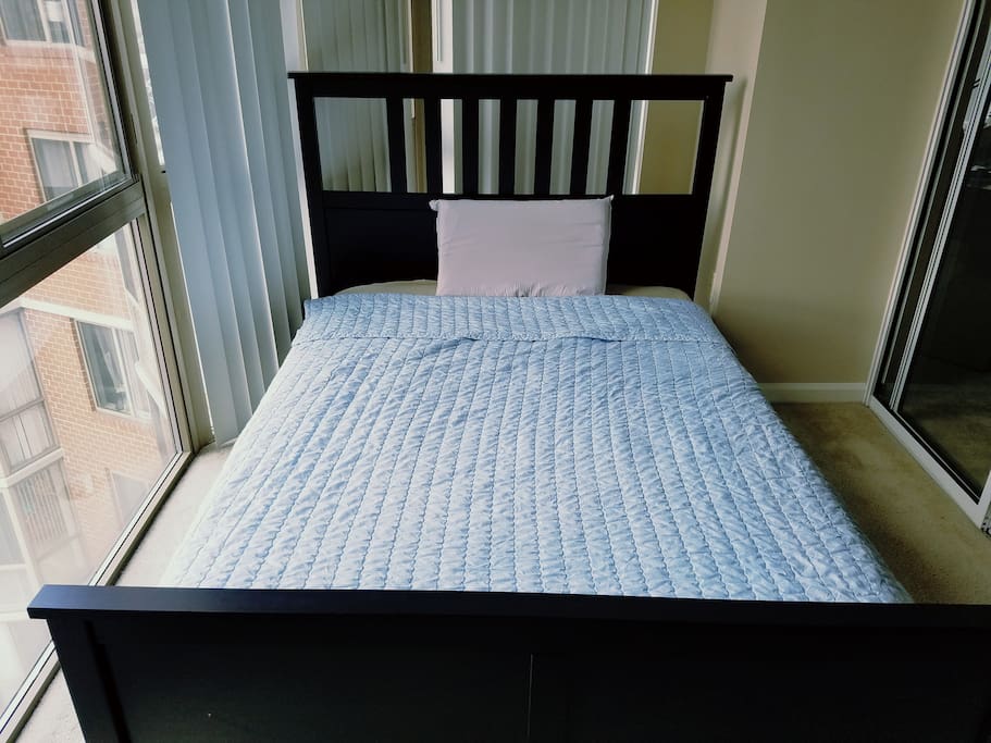 Queen Bed
