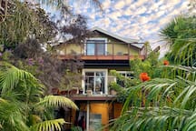 The Crafstman Whole House rental in Emeryville