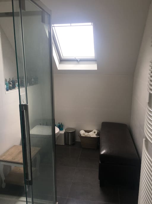Salle de bain chambre 1