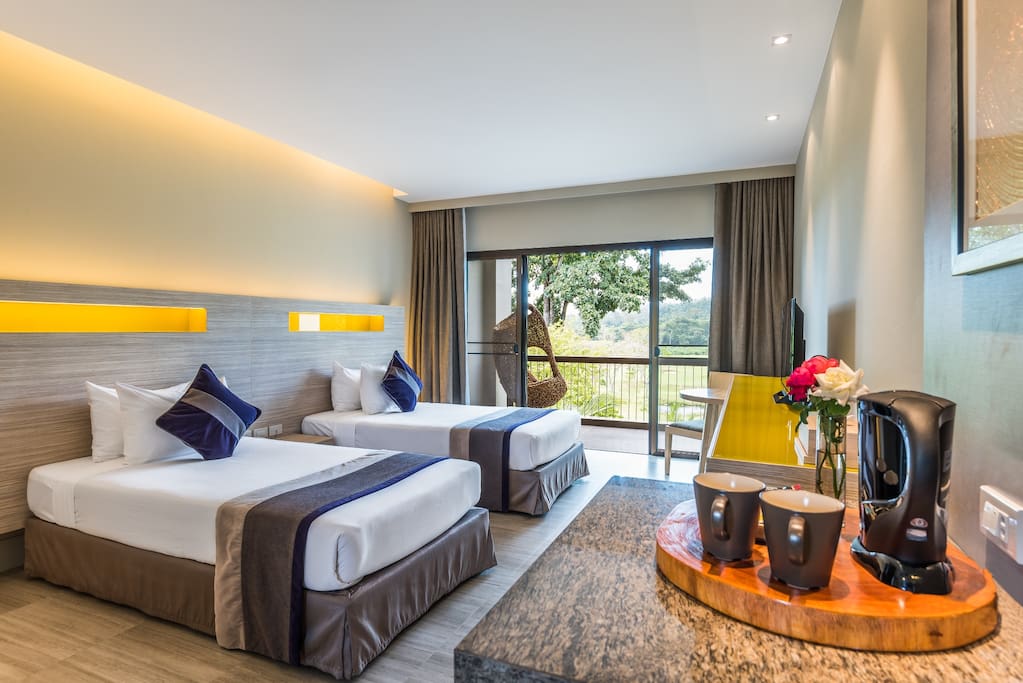 Deluxe Room-Guest Room