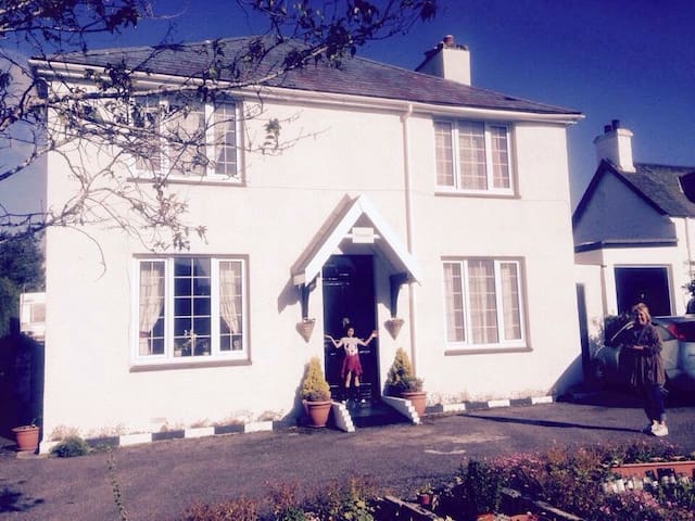 Tiverton House Lairg IV27 4DB