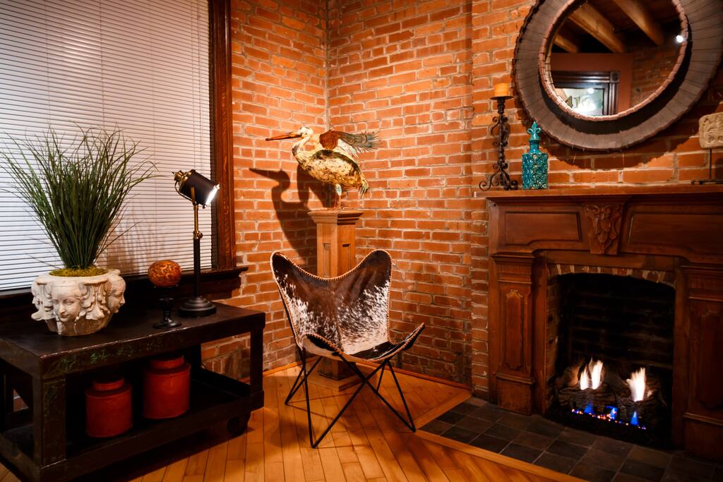 Gas fireplace adds a nice romantic touch