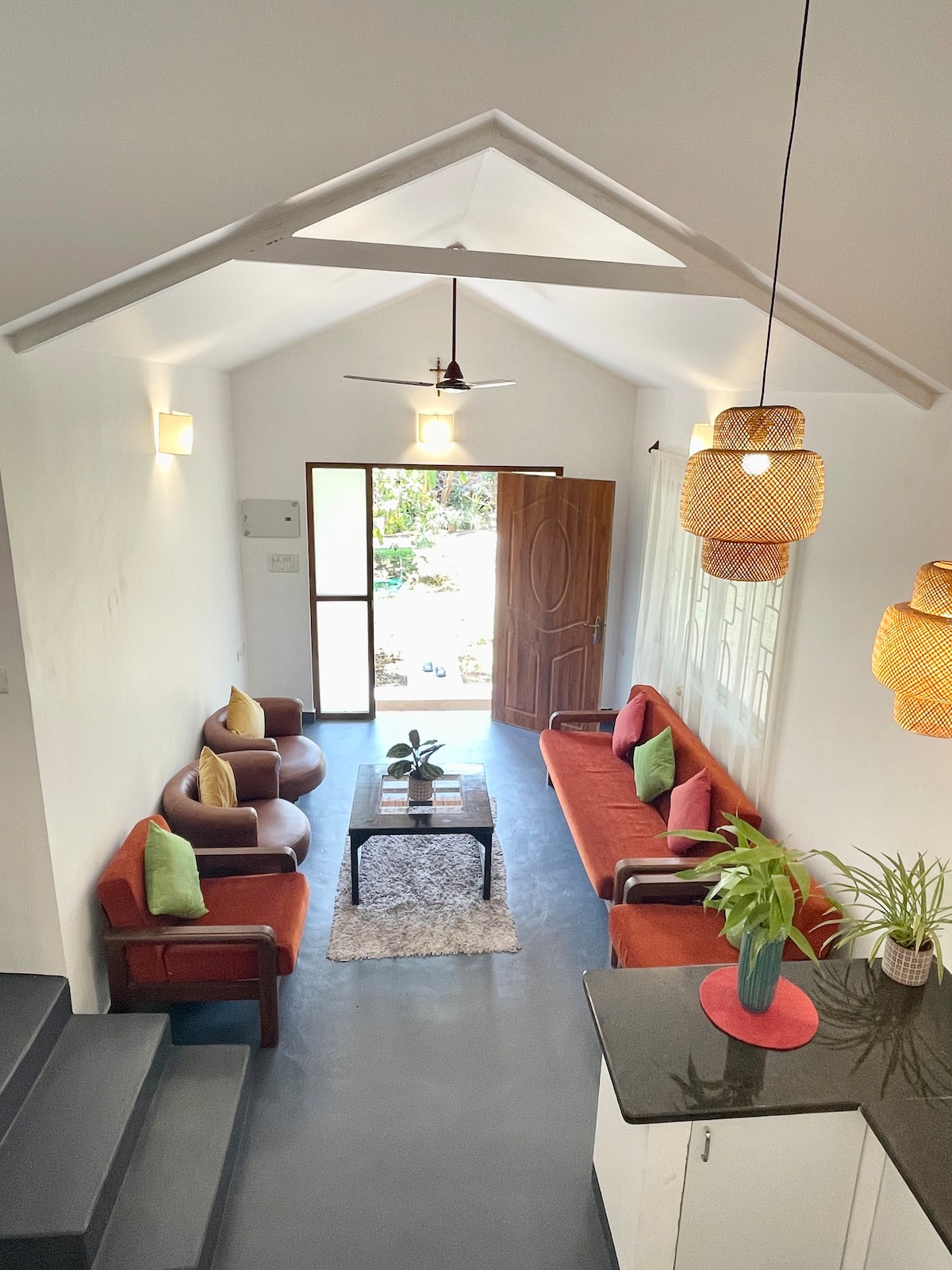 Beautiful 4 Bedroom Villa, close to Candolim beach